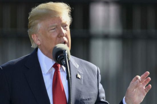 EE.UU. endurece requisitos de idioma para conductores de autotransporte